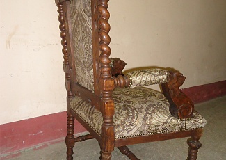 Реставрация антикварного кресла