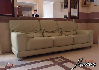 Замена обивки (перетяжка) мебели для холла отеля "Минск"