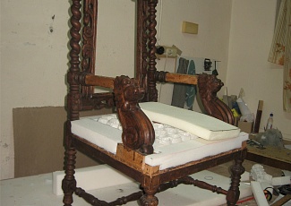 Реставрация антикварного кресла